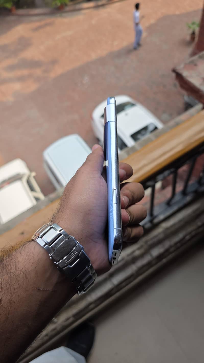 Google Pixel 8 pro 5