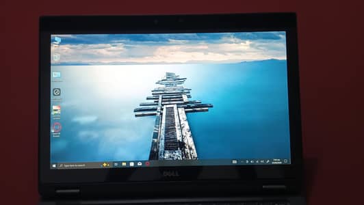 Dell Latitude 5289 - i7 7 gen