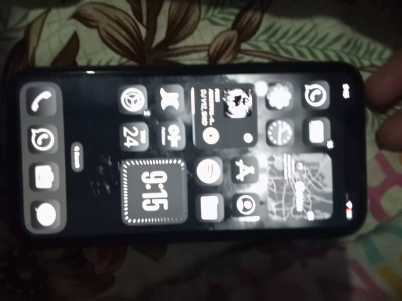 Apple iPhone X 4