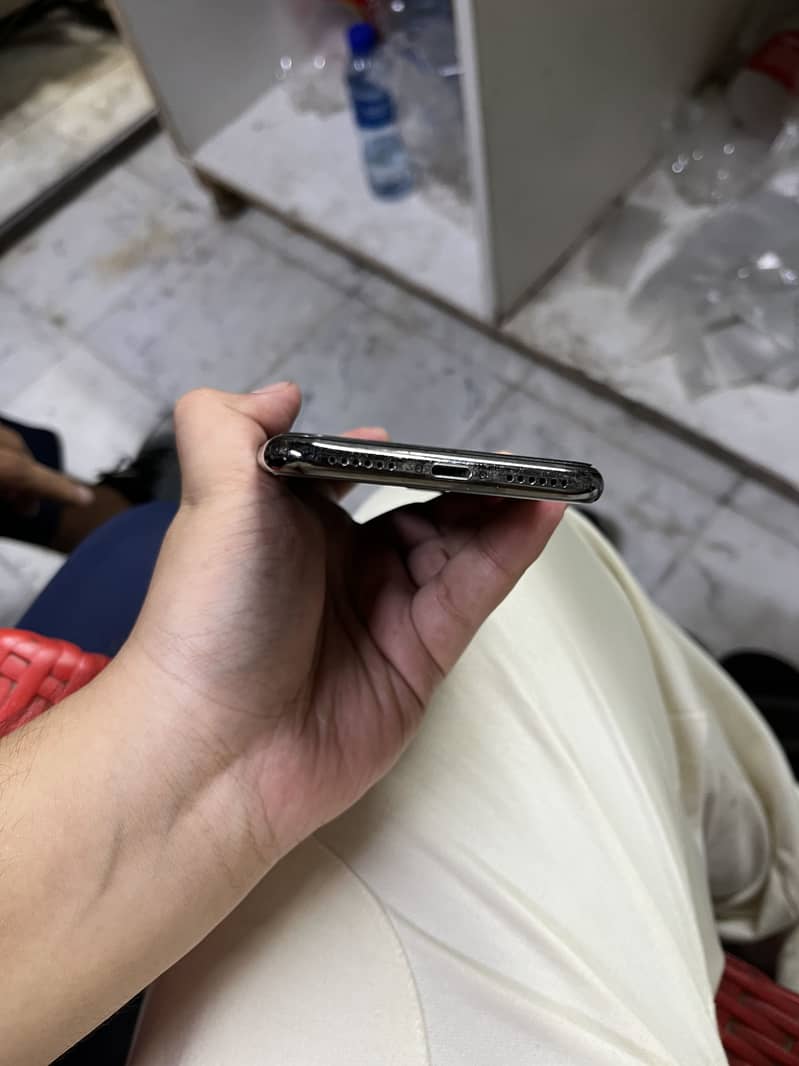 Apple iPhone X 1