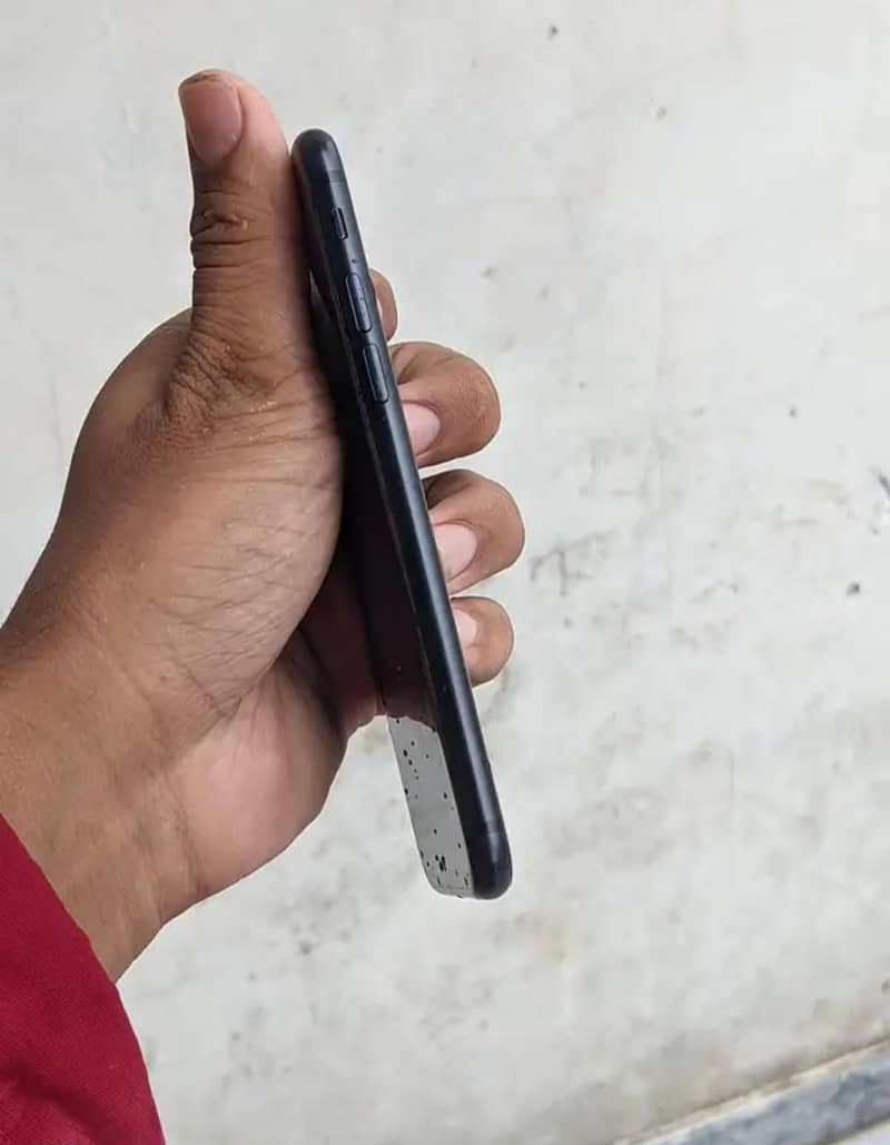 Apple iPhone SE 4