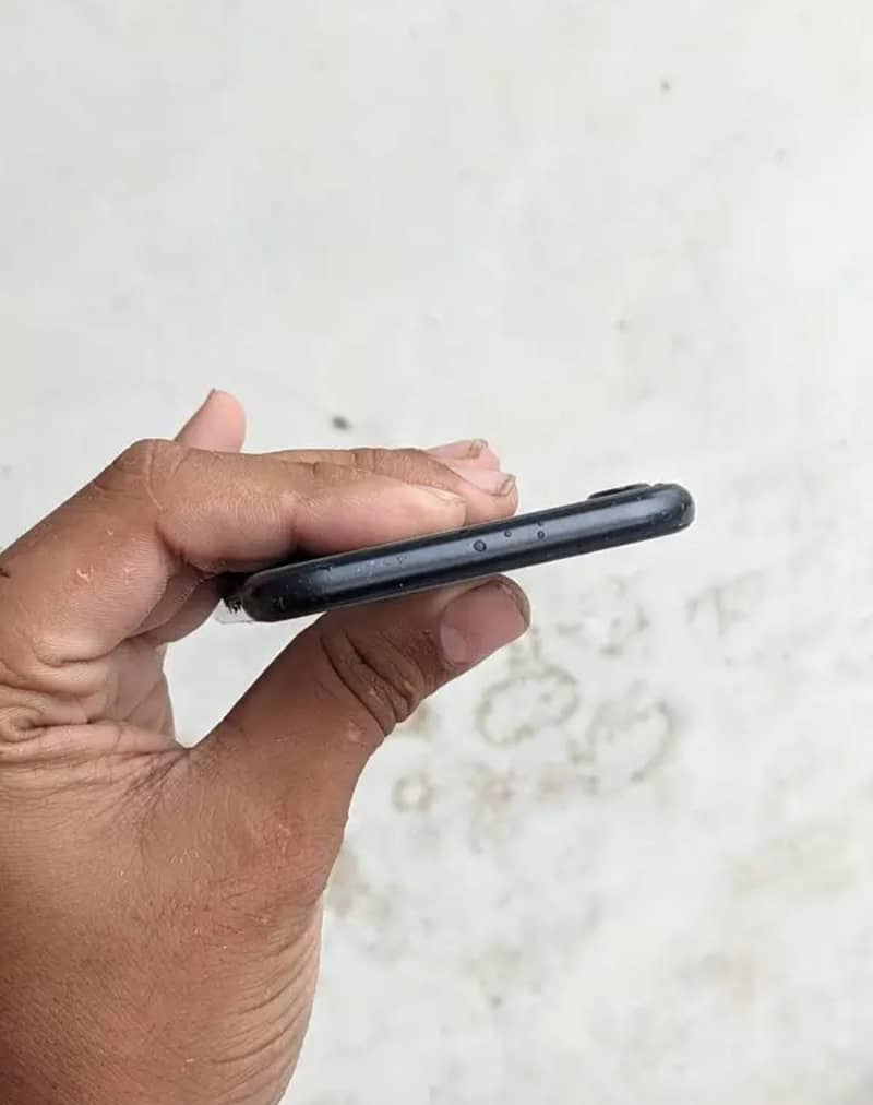 Apple iPhone SE 6