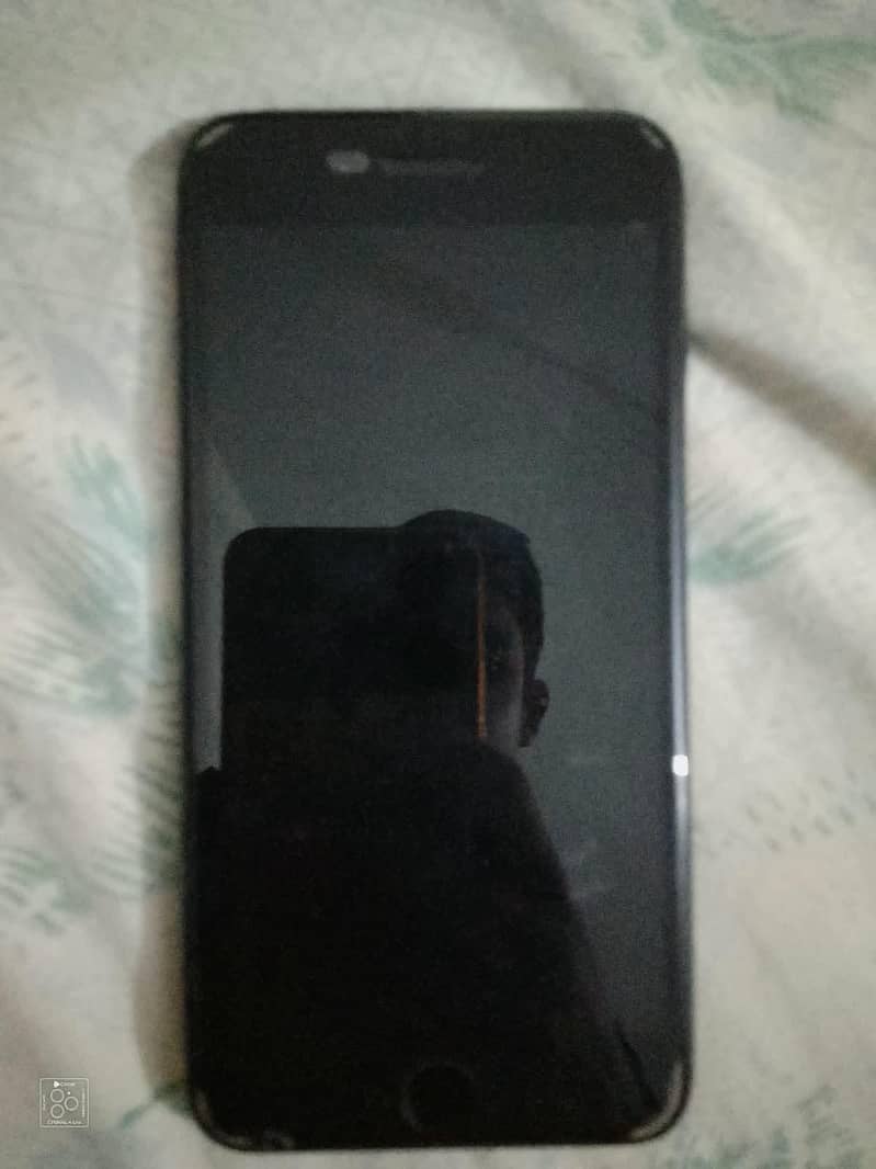 Apple iPhone 8 Plus 2