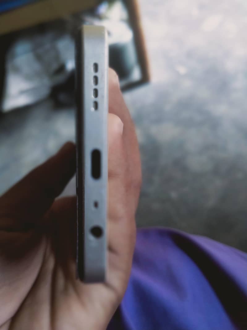 Realme C61 1