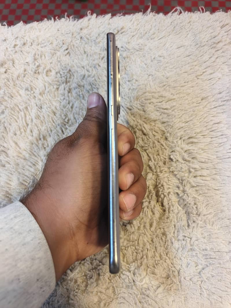 Tecno 40 pro plus 3