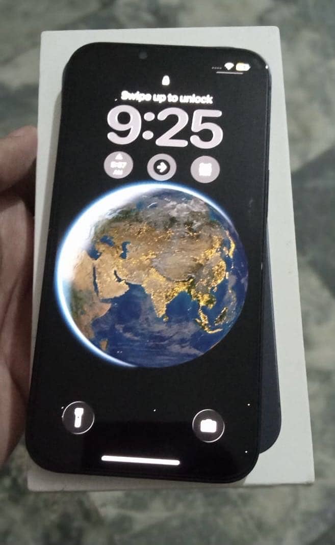 Apple iPhone 13 4