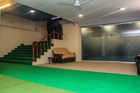 400SQ YARDS BASEMENT HALL AVAILABLE FOR RENT