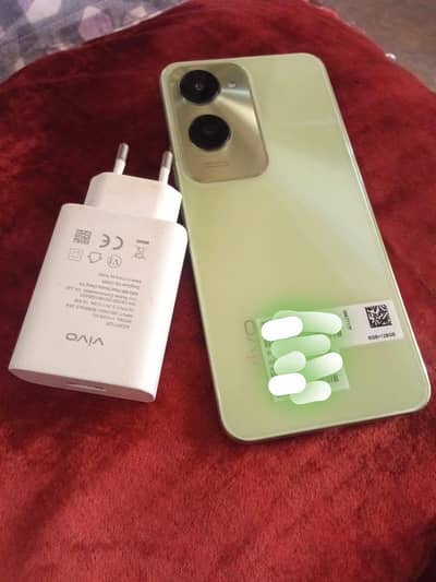 Vivo Y18 - 6+6 /128Gb Excellent Condition - Full Box