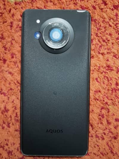 SHARP AQUOS R7