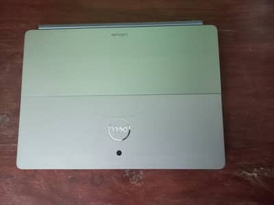 Dell latitude 7200,8th gen and core i5,laptop with good battery life