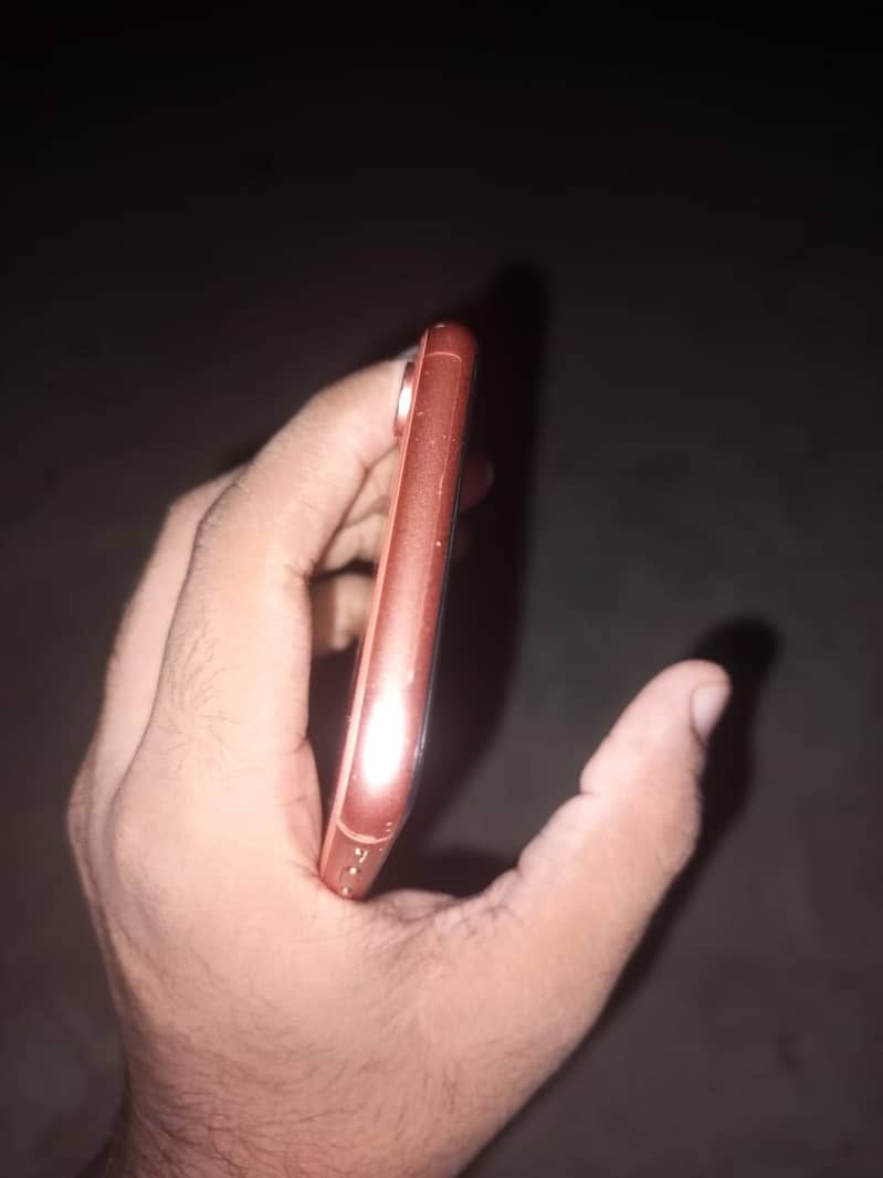Apple iPhone XR 1