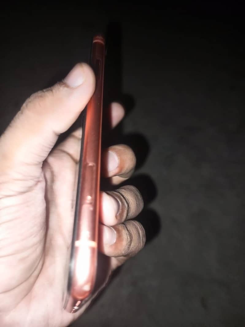 Apple iPhone XR 3
