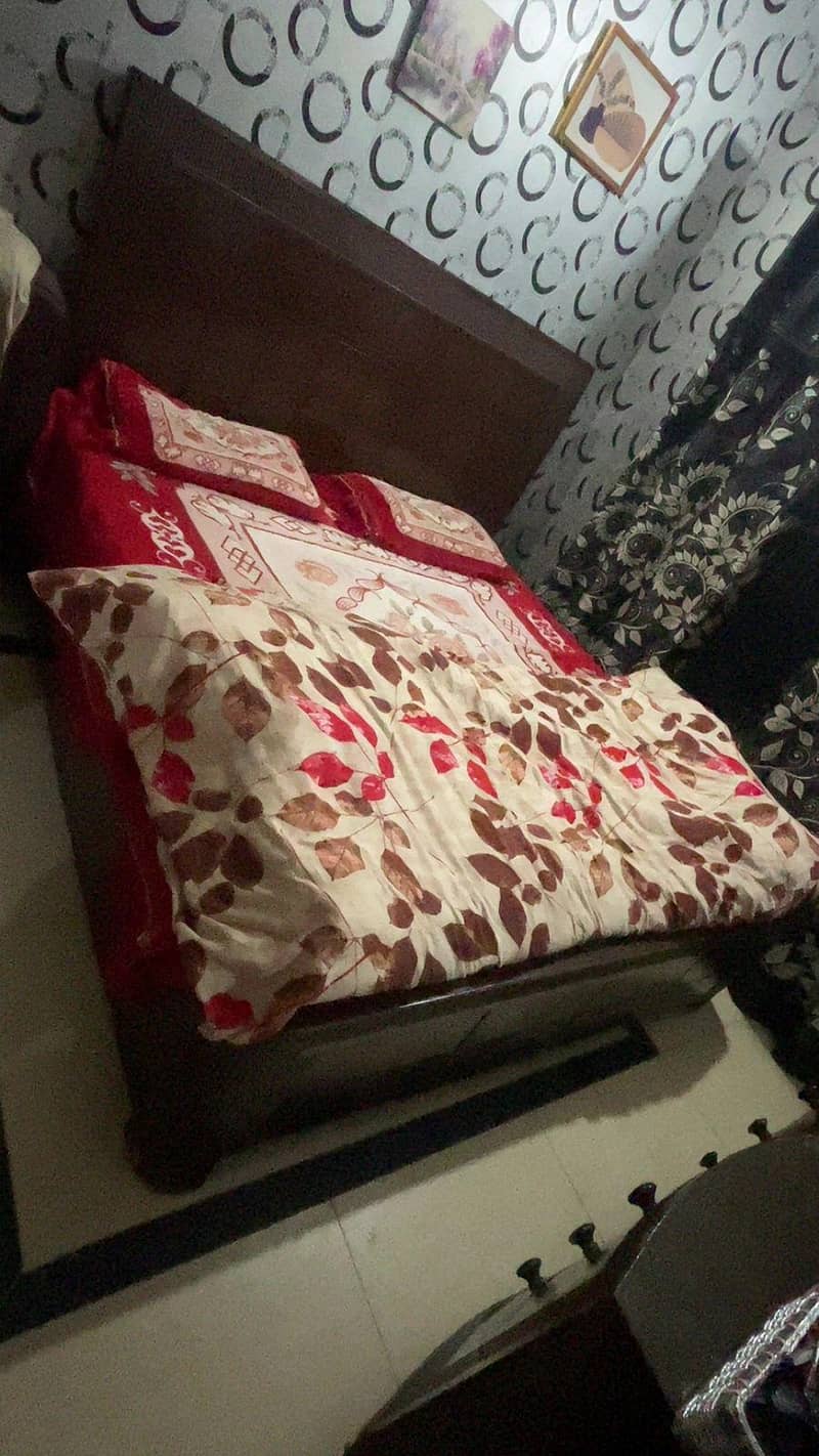 king size bed 1