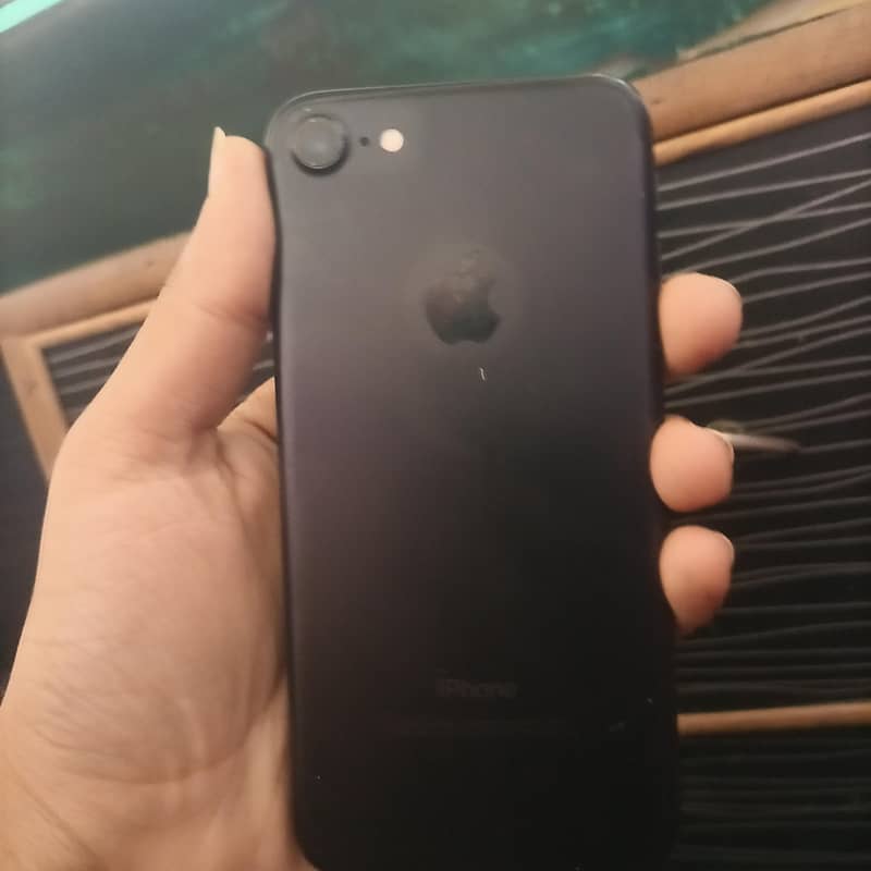 Apple iPhone 7 5