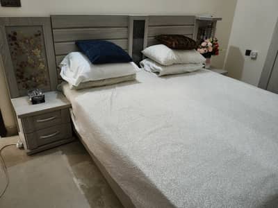High quality original wood bedroom set