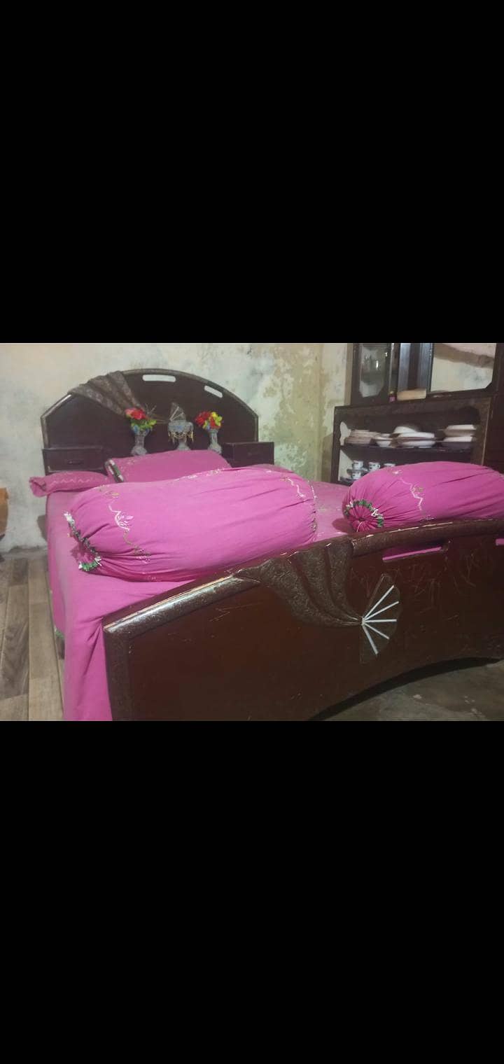 bedset and sofa set aviable 5