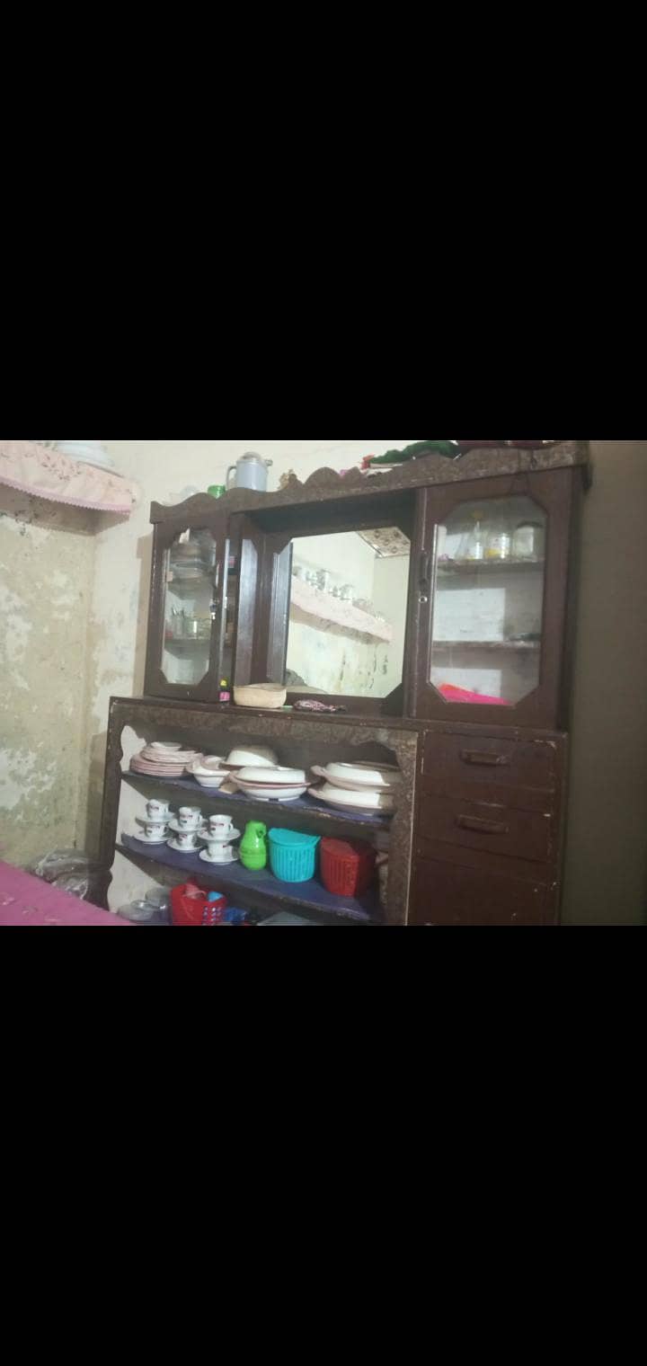 bedset and sofa set aviable 6