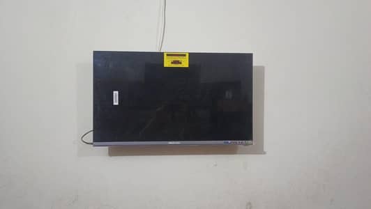 Smart Gold LED TV almost New
