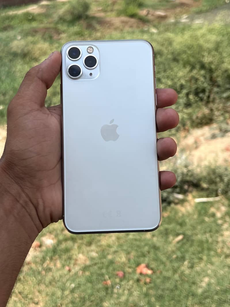 Apple iPhone 11 Pro Max 0