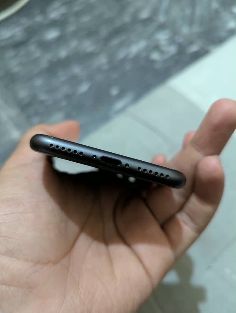 Apple iPhone 8 2