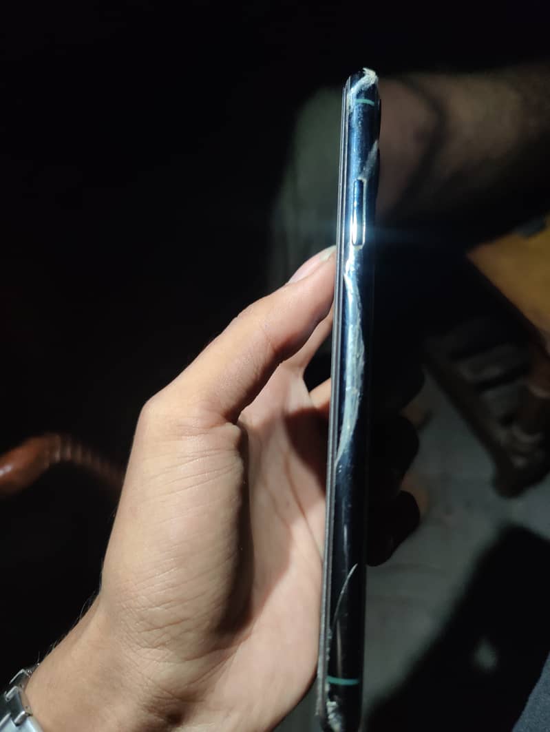 Apple iPhone 11 Pro Max 6