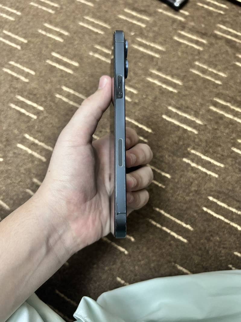 Apple iPhone 12 Pro Max 1