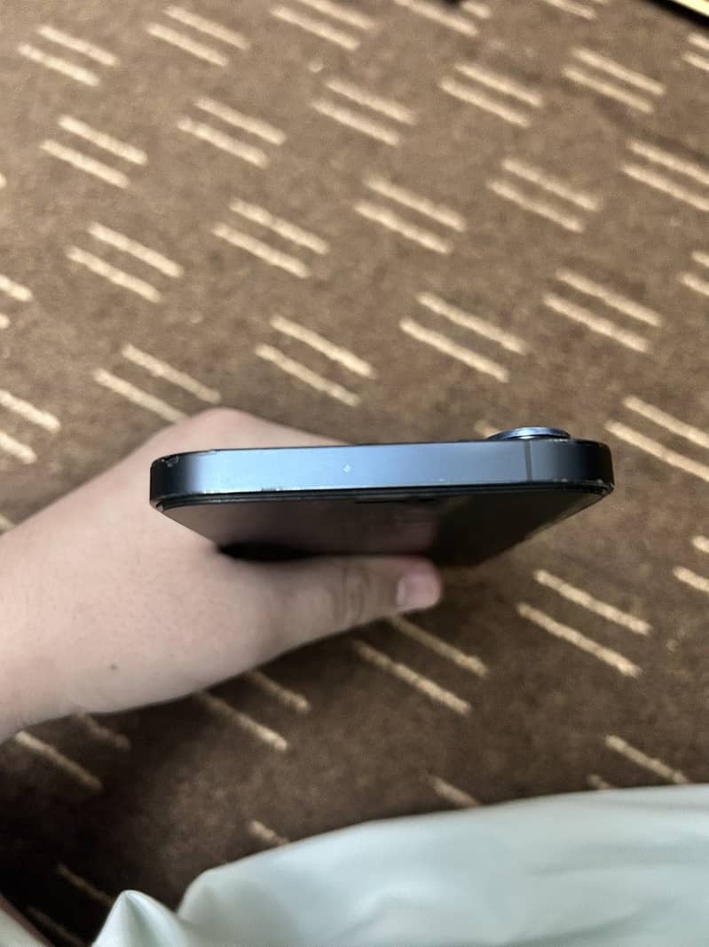Apple iPhone 12 Pro Max 4