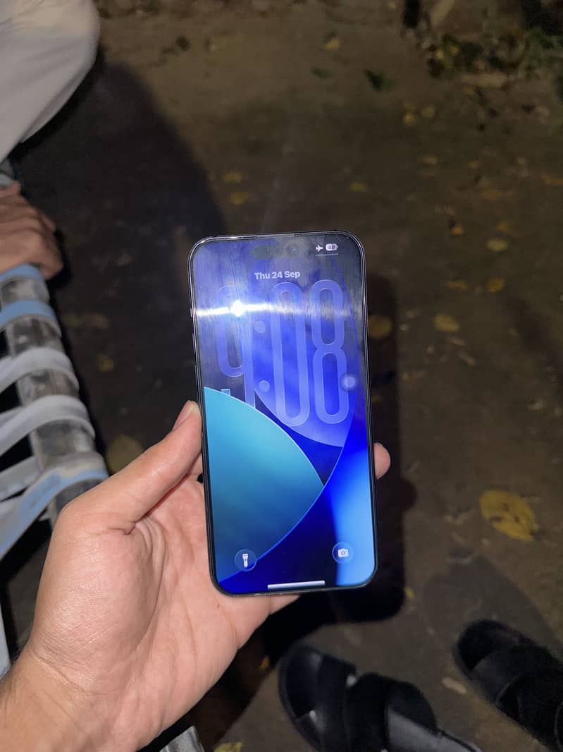 Apple iPhone 15 Pro Max 6