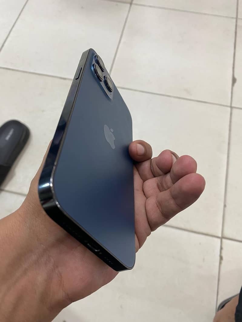 Apple iPhone 12 Pro Max 6