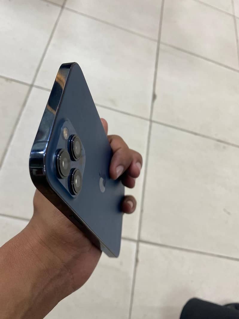 Apple iPhone 12 Pro Max 7