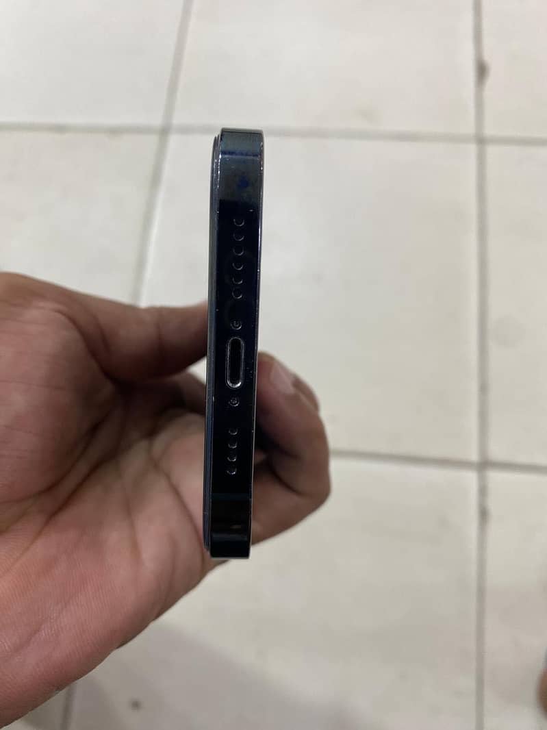 Apple iPhone 12 Pro Max 13