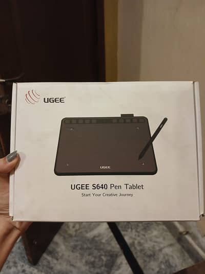 UGEE S640 Pen Tablet with accessories (Excellent Condition)