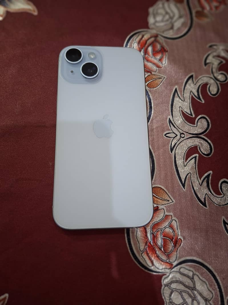 Apple iPhone 15 2