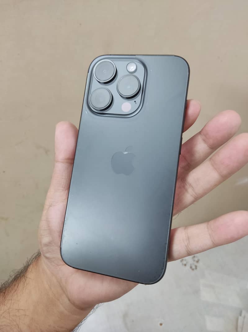 iPhone 15 PRO 0