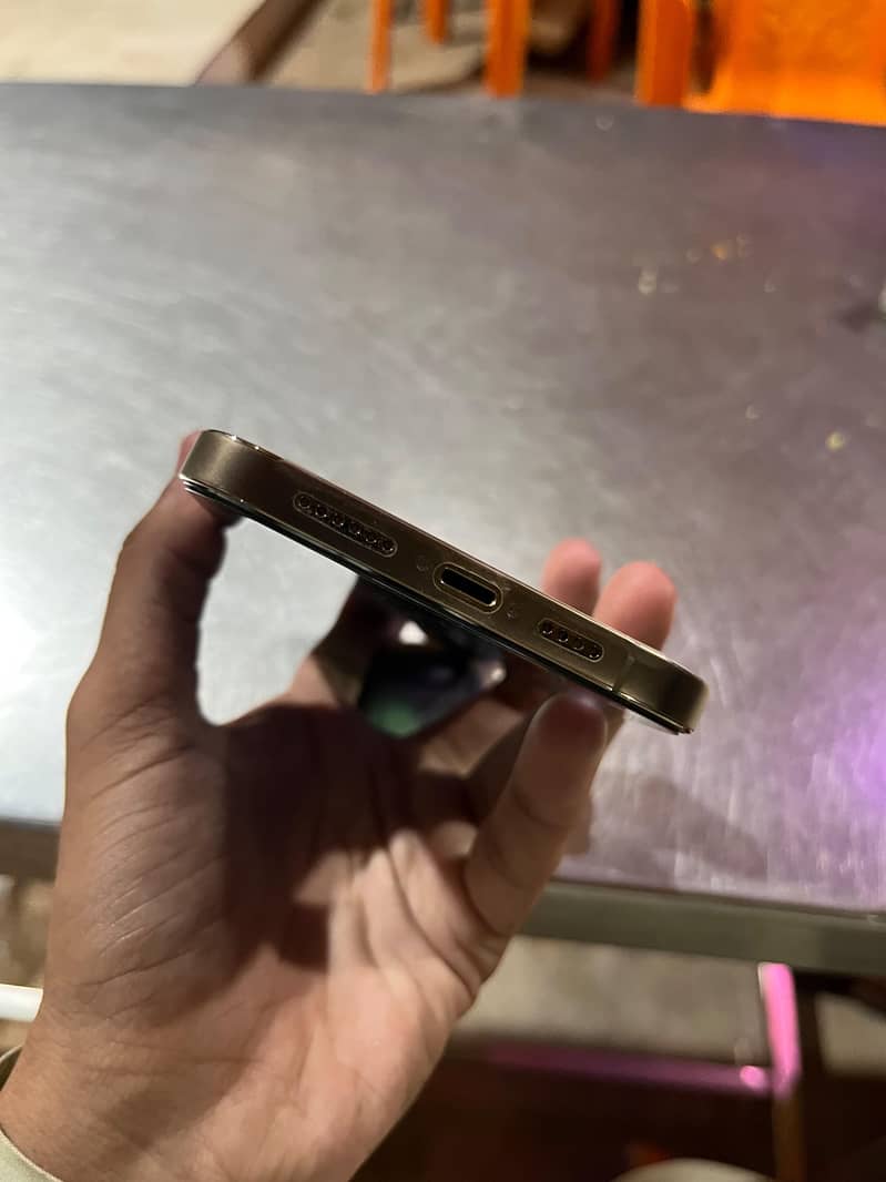 Apple iPhone 12 Pro Max 2
