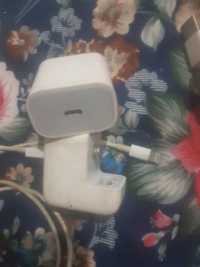 iphone 14 pro charger