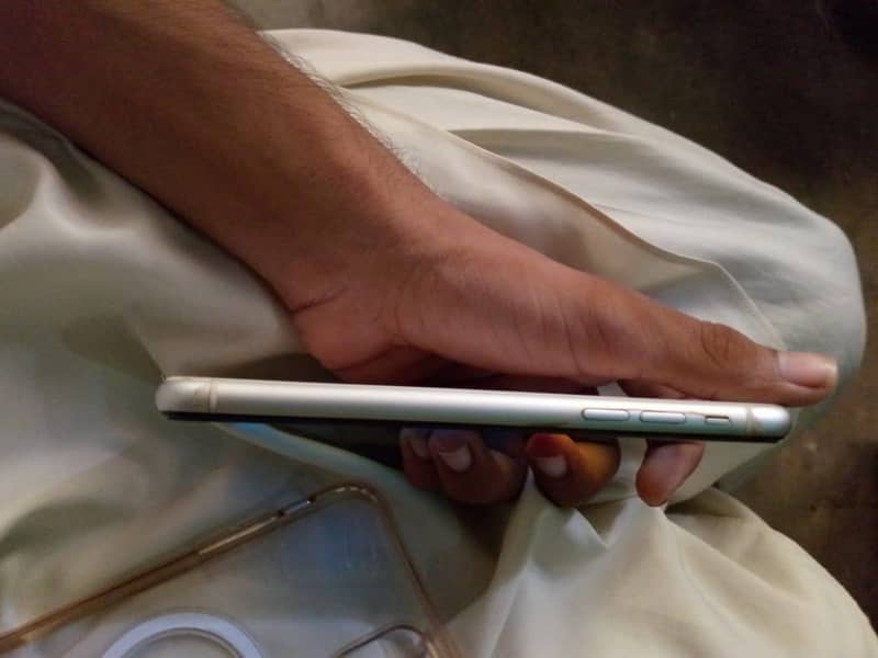 Apple iPhone 11 5
