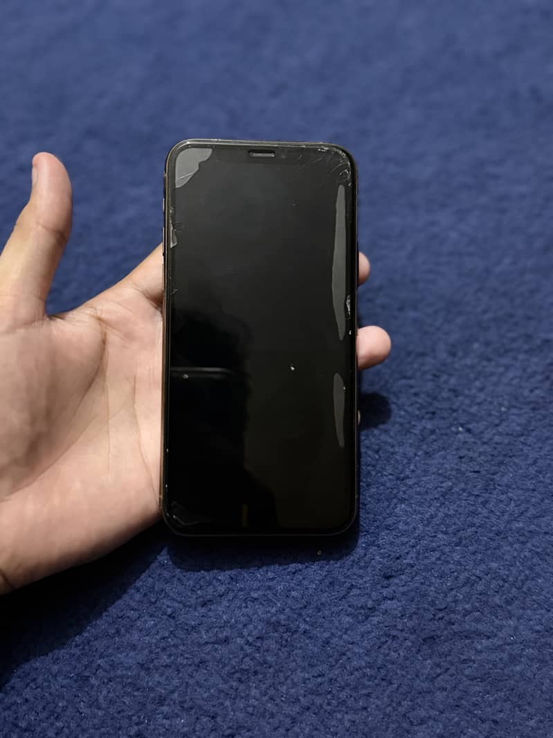 iPhone 11 Pro 3