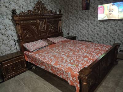 chinot wood