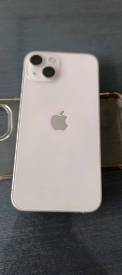 Apple iPhone 13