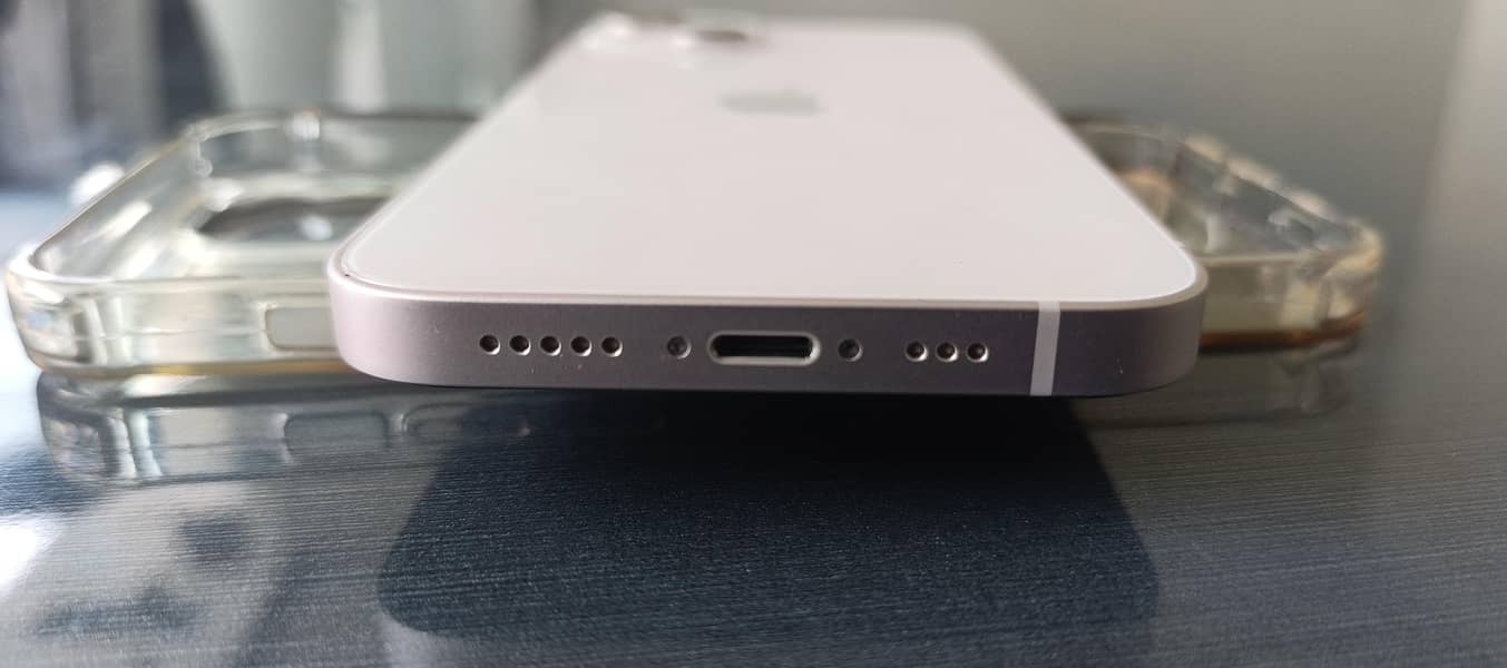 Apple iPhone 13 6
