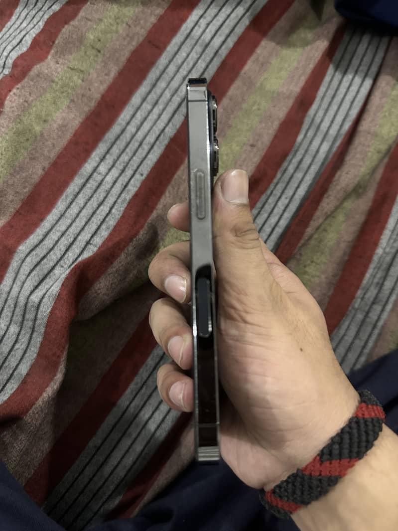 Apple iPhone 13 Pro 5