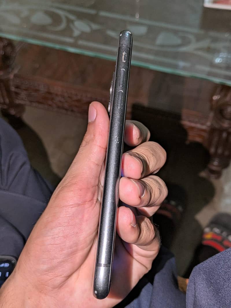 Apple iPhone 11 5