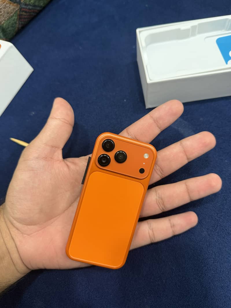 Apple iPhone 17 Pro Max mini 2