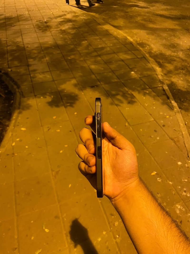 Apple iPhone 14 Pro 0