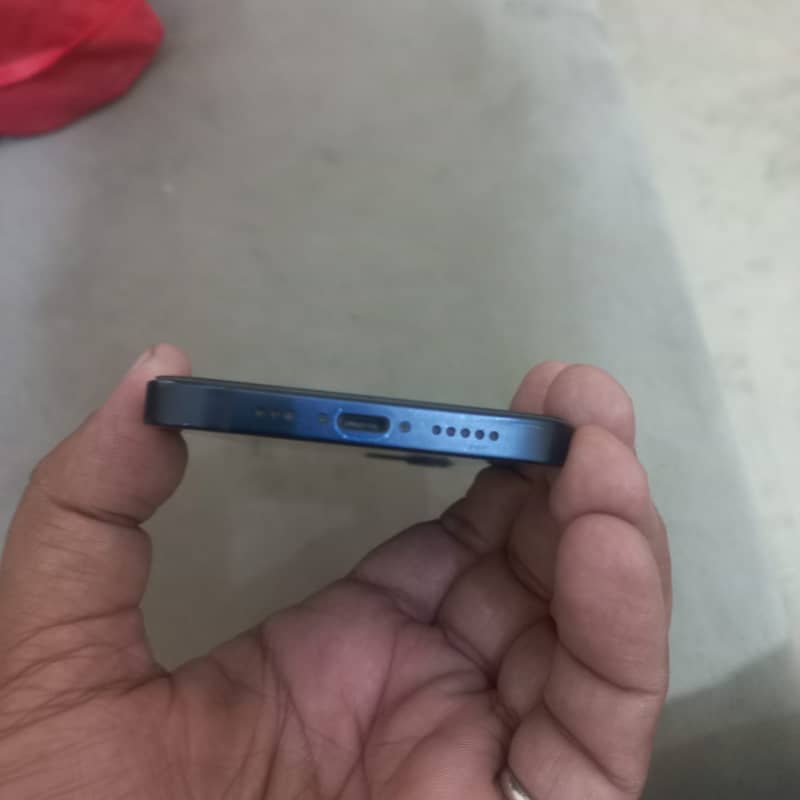 Apple iPhone 12 0