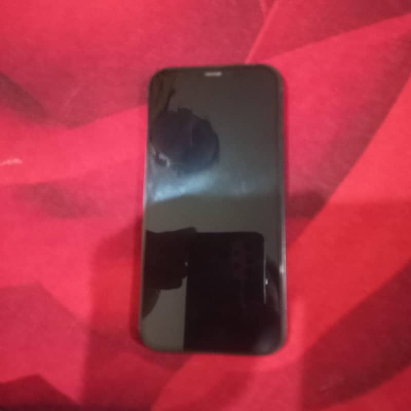 Apple iPhone 12 3