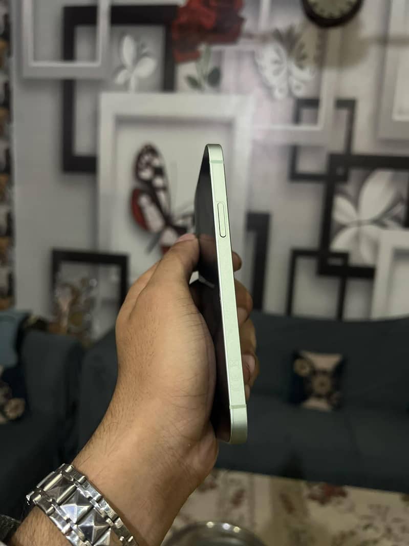 Apple iPhone 12 2