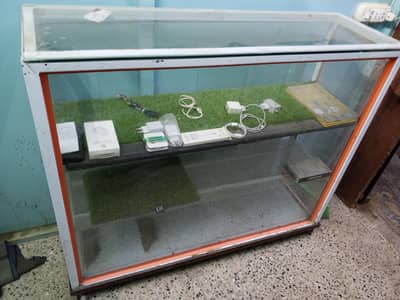 2 shelves for shops