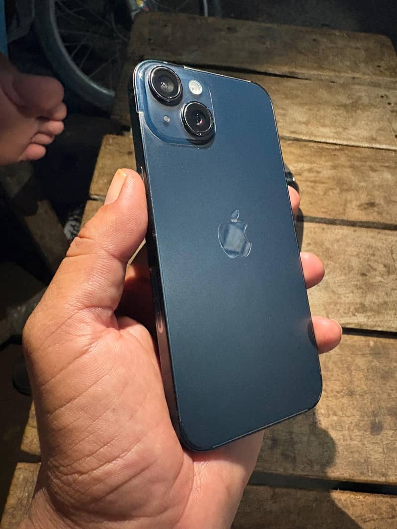 Apple iPhone 14 4
